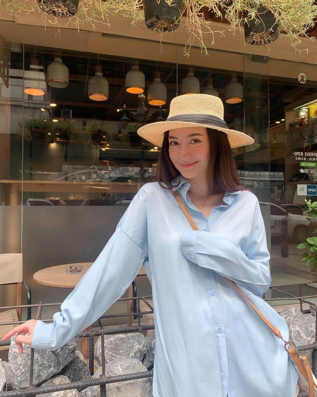 インヤのインスタグラム：「คือมุมมันได้อะ 🤪😋 @beefandshake」