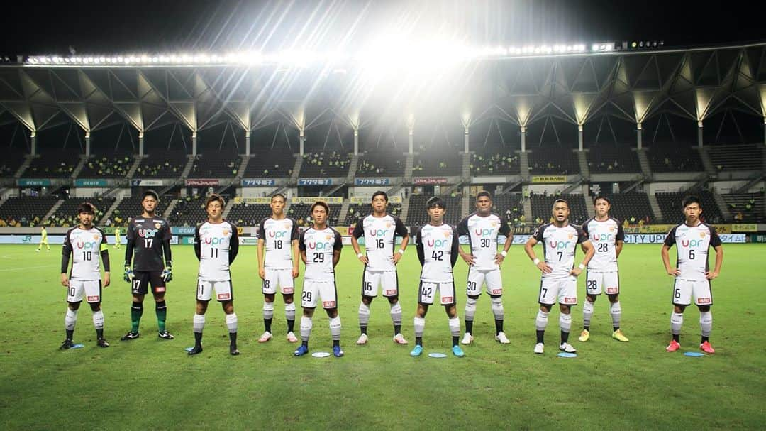 高井和馬さんのインスタグラム写真 - (高井和馬Instagram)「ジェフ戦⚽️ 1ゴール1アシスト 連勝！ 今季アウェイ初勝利！  @tanakapaulojunichi  ナイスふんわりボール @r_koma9  またまたナイスゴール  #レノファ山口 #レノファ #renofa #ジェフユナイテッド市原千葉  #ジェフユナイテッド千葉  #ジェフ千葉  #jef #jefunited  #田中パウロ淳一 #小松蓮 #山下敬大 #連勝」9月24日 20時38分 - kazuma_takai