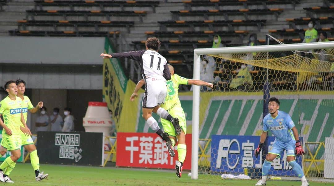 高井和馬さんのインスタグラム写真 - (高井和馬Instagram)「ジェフ戦⚽️ 1ゴール1アシスト 連勝！ 今季アウェイ初勝利！  @tanakapaulojunichi  ナイスふんわりボール @r_koma9  またまたナイスゴール  #レノファ山口 #レノファ #renofa #ジェフユナイテッド市原千葉  #ジェフユナイテッド千葉  #ジェフ千葉  #jef #jefunited  #田中パウロ淳一 #小松蓮 #山下敬大 #連勝」9月24日 20時38分 - kazuma_takai