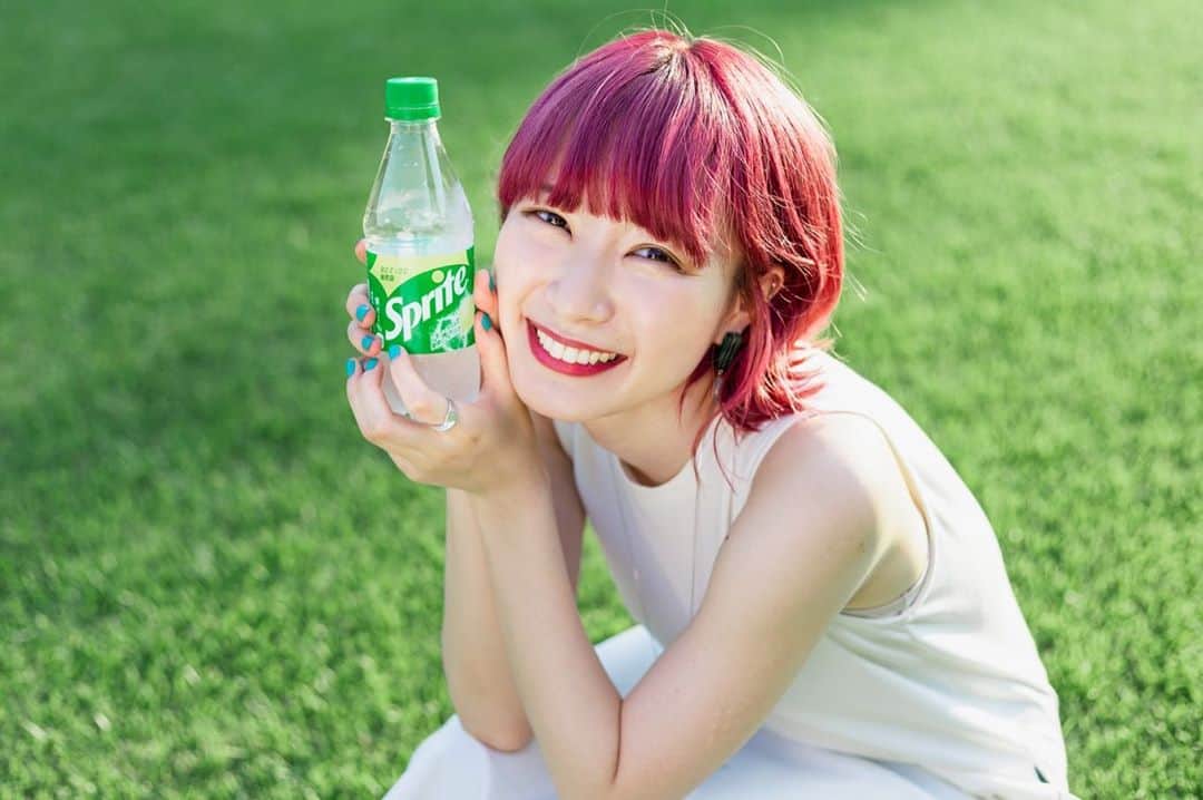 のインスタグラム：「. pink&green . model: @miss_keioygm193  . #memories_with_mizuki📸 . #pinkhair #sprite」