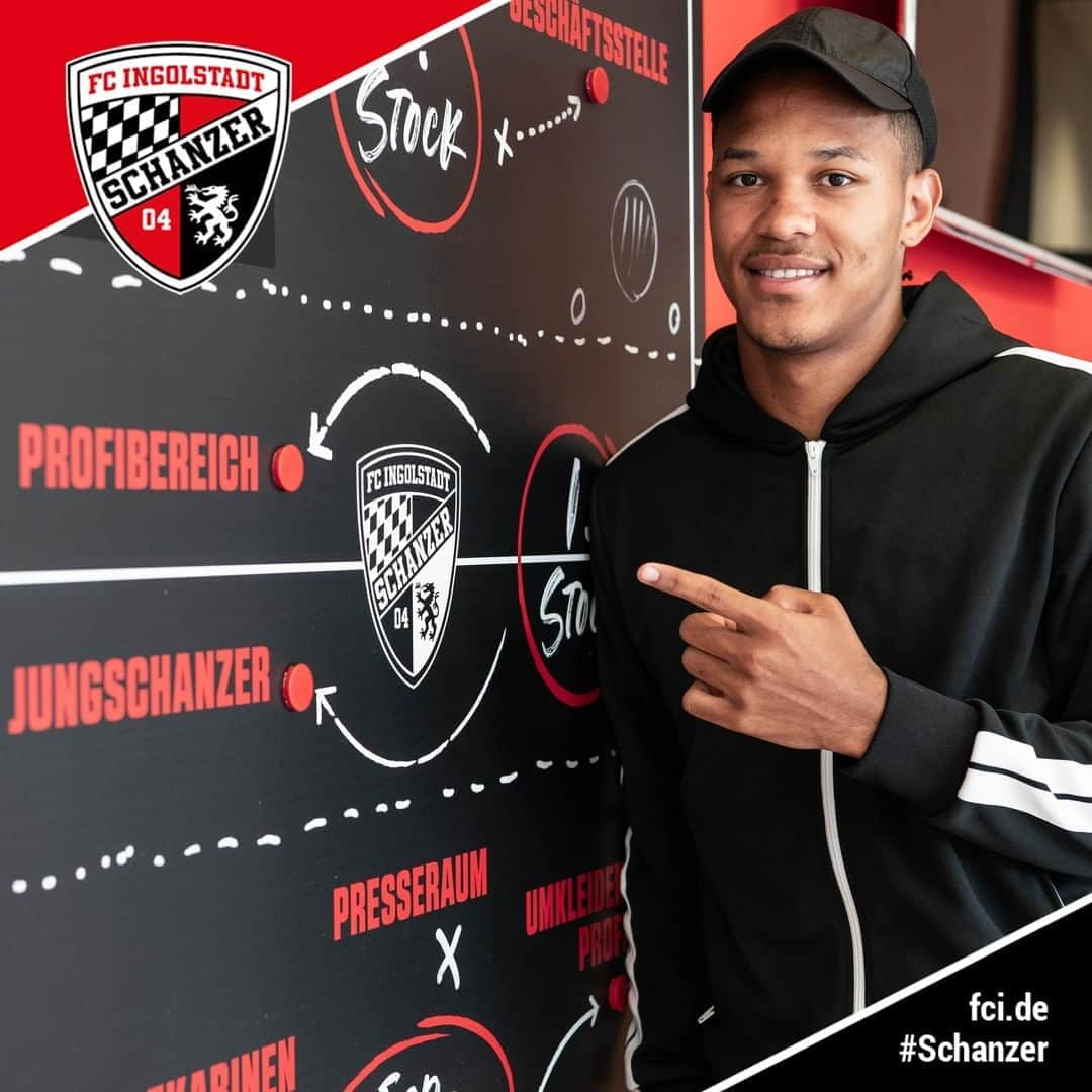 FCインゴルシュタット04さんのインスタグラム写真 - (FCインゴルシュタット04Instagram)「⚠️ Ein #Jungschanzer für den #Schanzer Profibereich ✅ Justin #Butler hat seinen Vertrag beim FCI vorzeitig & langfristig verlängert ‼️🖤❤️👏🏼 ___ Alle Infos unter fci.de/Butler_Verl & über unsere Story 📲 Das ist UNSER WEG: Junge Spieler groß machen 🥰👌🏼 . . #schanzerdassindwir #Schanzerfürimmer #Ingolstadt #FCI #FCIngolstadt #3Liga #zeigtsuns #fu3ball #soccer #fussball #football #futbol #immerweiter #zamhoidn #Familie #Dahoam #Zusammenhalt #AudiSportpark #einfachkriegstduwoanders #Jungschanzer #JustinButler #Justin #Butler #Manifest #Verlängerung #langfristig #Profi」9月24日 20時55分 - dieschanzer