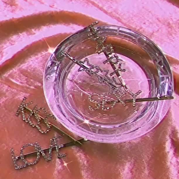 のインスタグラム：「restock MABATAKI select item  ㅤㅤㅤㅤㅤㅤㅤ ※通販ご希望の方はDMにてお問い合わせください。 ㅤㅤㅤㅤㅤㅤㅤ #tokyo #shimokitazawa #mabataki #mabatakiselectitem #hairpin #東京 #下北沢 #古着 #下北沢古着屋 #マバタキ #ブランド古着 #アクセサリー」