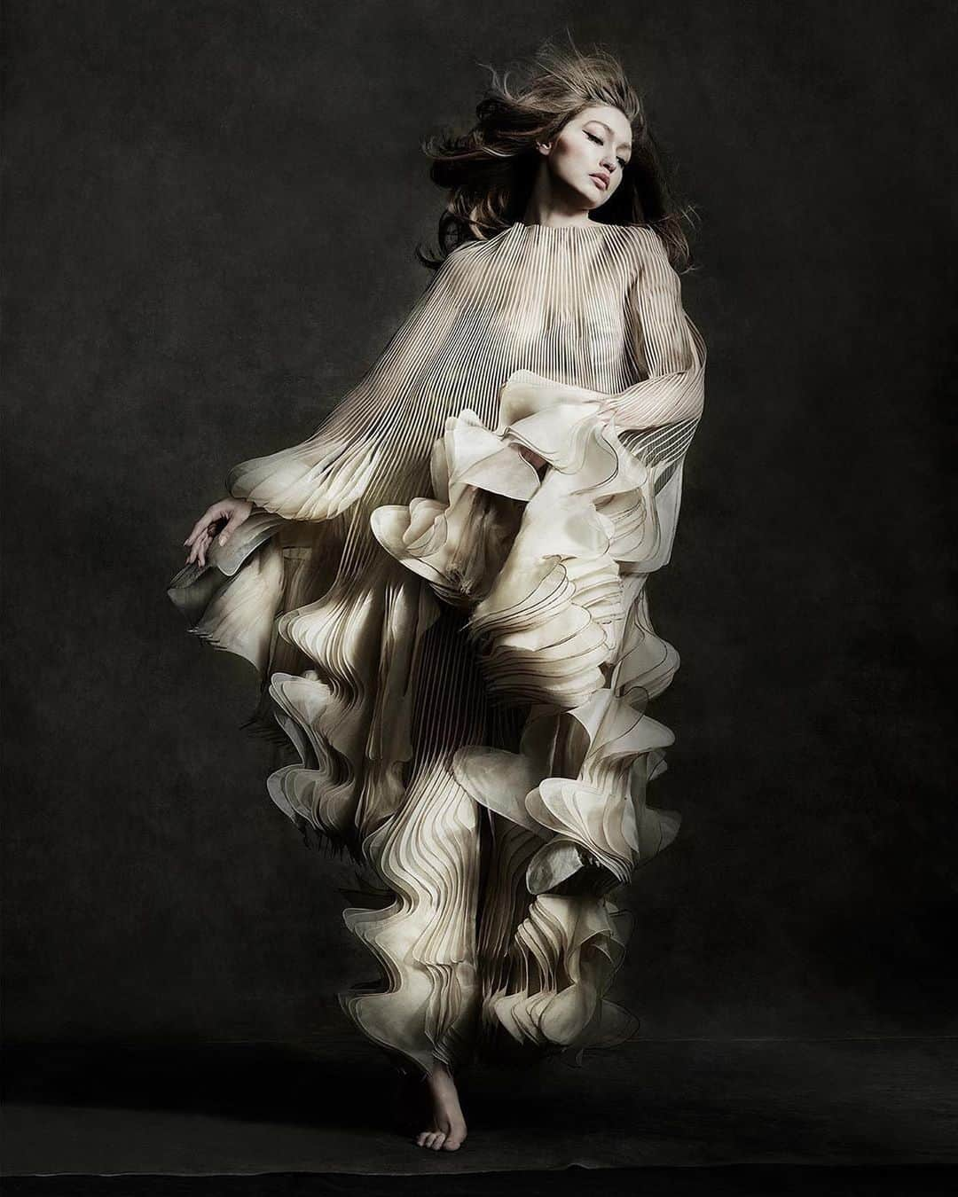 Iris Van Herpeさんのインスタグラム写真 - (Iris Van HerpeInstagram)「Warmest congratulations to muse @GigiHadid on the birth of her daughter ~ Lensed by @AlbertWatsonPhotography in the 'Syntopia' Frozen Falls and 'Aeriform' dresses.  Styling: @DanielEdley Make-up: @JamesKaliardos Hair: @KerryWarnOfficial  #irisvanherpen #couture #gigihadid #albertwatson」9月24日 21時08分 - irisvanherpen