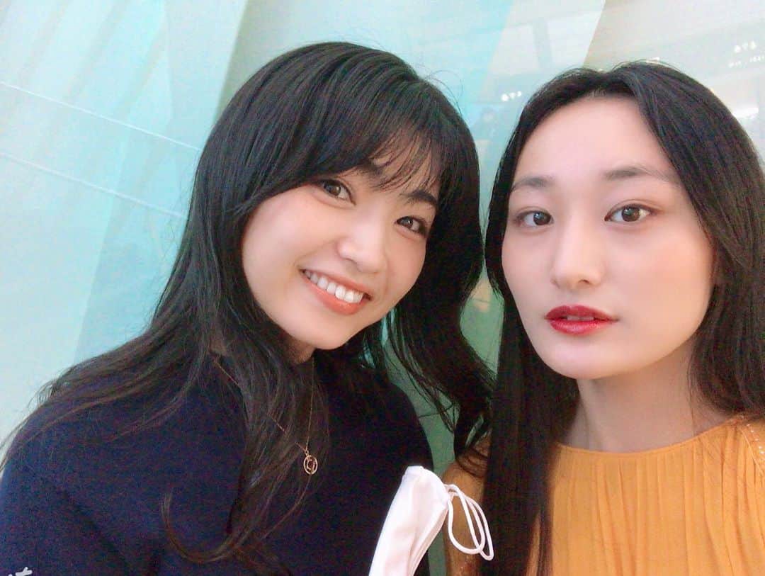 永井里菜のインスタグラム：「. . With かがみ😋💓✨ . 最後は、かがみのマネっこピース✌️😆 .」