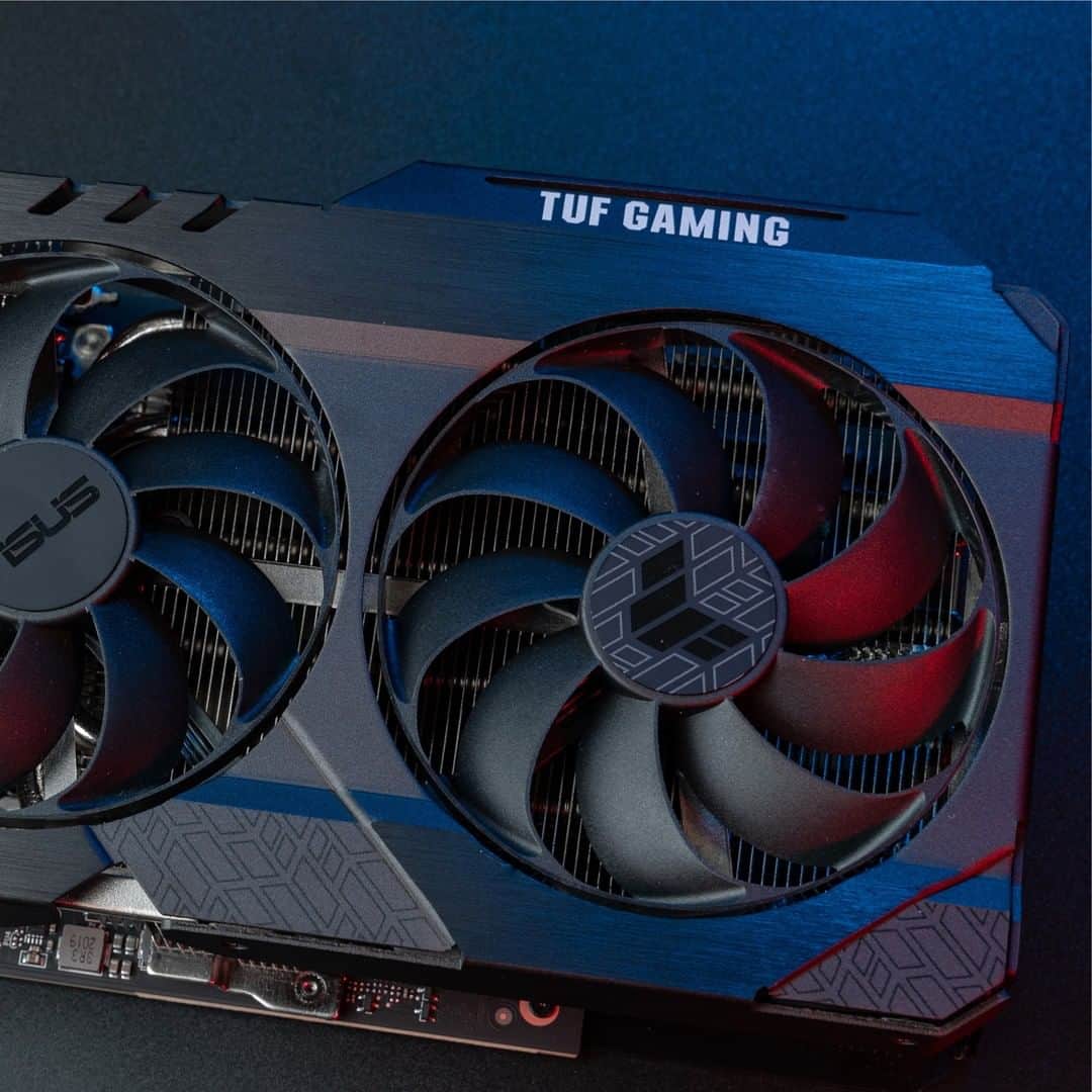 ASUSさんのインスタグラム写真 - (ASUSInstagram)「The #TUFgaming GeForce RTX™ 3090 is here! For builders looking for a new “old faithful,” this card has your back. Additional features—including TUF components, Auto-Extreme Technology, a new GPU bracket, and a backplate vent—make this TUF graphics card a proper powerhouse.」9月24日 22時00分 - asus