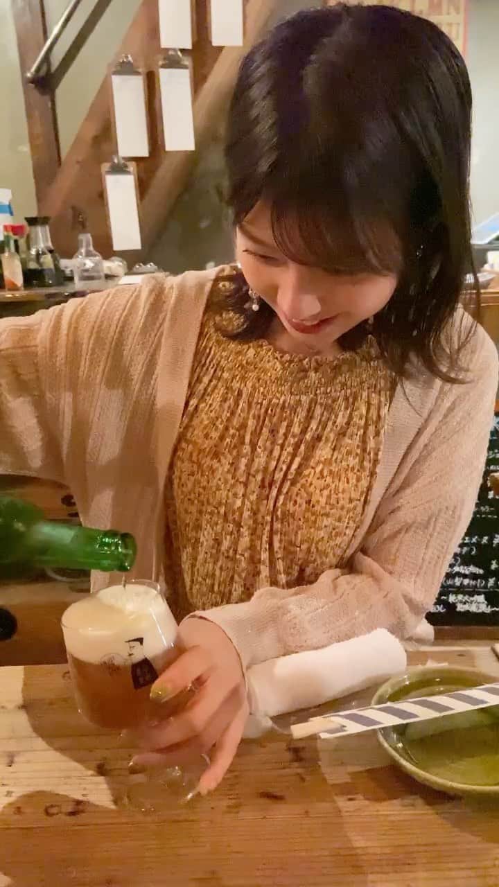 樋口花果のインスタグラム：「クラフトビールと出汁巻きと😽💓  美味しかったなぁ🥴  #snowjam  #彼女とデートなうに使っていいよ  #instafood #instalike  #彼女感　#秋コーデ #デートコーデ  #リール　#ミスコン」