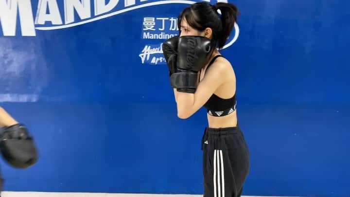 吳子霏（Ellen Wu）のインスタグラム：「不要輕易放棄 不要躊躇猶豫 不要氣餒 @ajie1207 @kenrelampago」