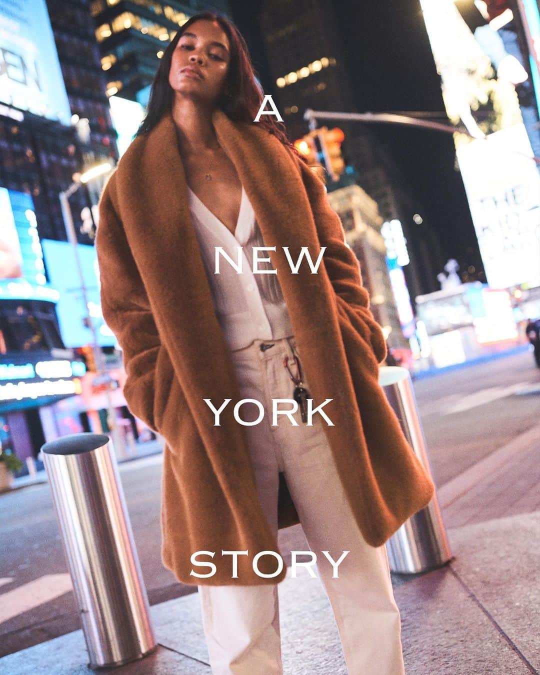 ラグ&ボーンのインスタグラム：「What makes a New Yorker? Eight million different things. @jordandaniels_  captured by @JoshOlins on the streets of New York City for the fall 2020 rag & bone campaign.」