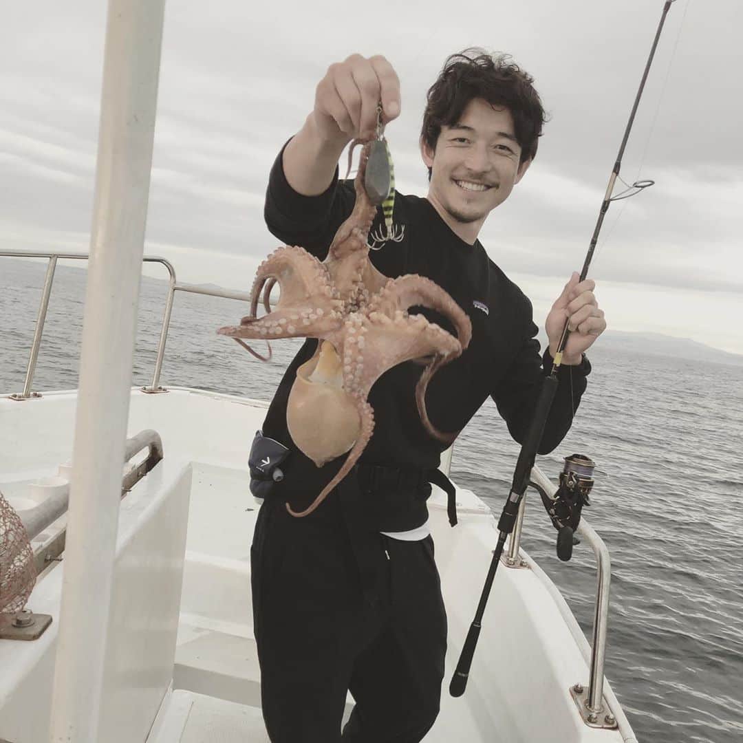 西大伍さんのインスタグラム写真 - (西大伍Instagram)「釣りをすること」9月24日 22時26分 - daigonishi22