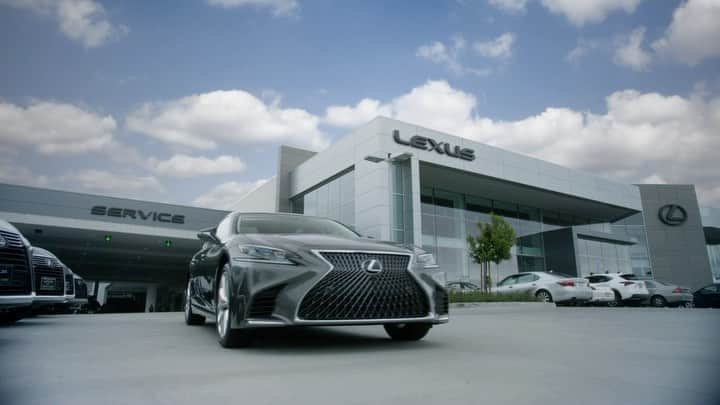Lexus USAのインスタグラム：「Not many car parts have it tougher than your tires, but we have an easy solution. Receive $100 off a set of four new tires, plus a complimentary multi-point inspection at the Lexus Exclusive Tire Event. Click the link in bio to learn more.」