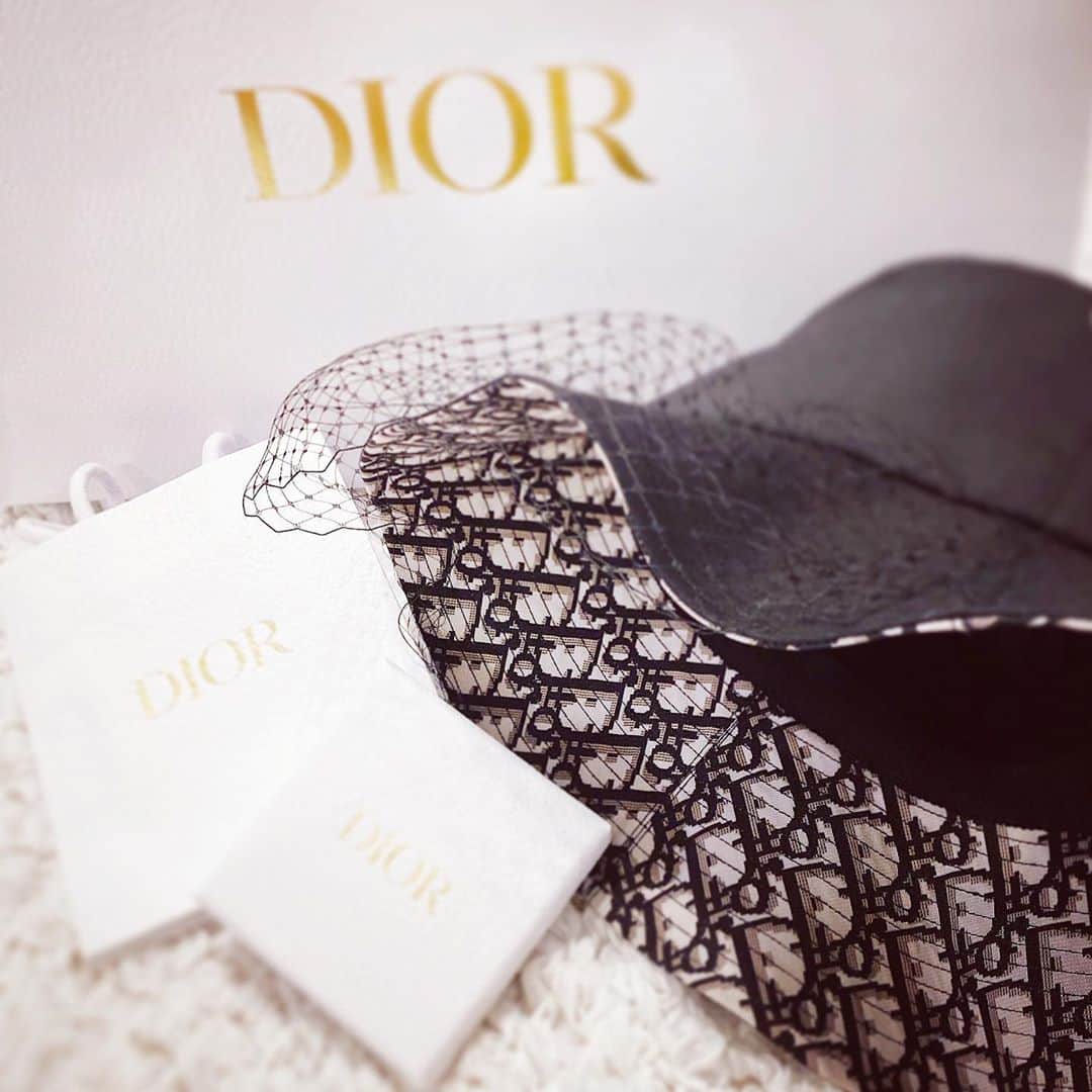 𝑯𝒊𝒏𝒂𝒏𝒐のインスタグラム：「. . #dior#christiandior#diorhat」