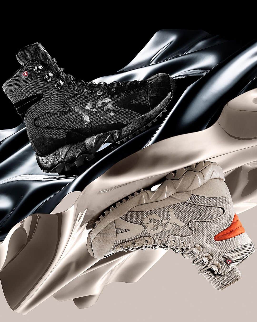 ワイスリーのインスタグラム：「Ultra functional design, made for city exploration. Y-3 NOTOMA Launching worldwide October 1. Y-3 Fall/Winter 2020 Collection. --- #adidas #Y3 #YohjiYamamoto Discover the collection at adidas.com/y-3」