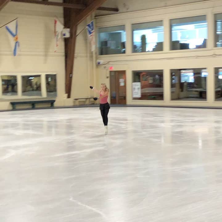 ブライアン・オーサーのインスタグラム：「Another breakthrough!  Great job Natasha! @tashahewitt_skating @_tashahewitt_」