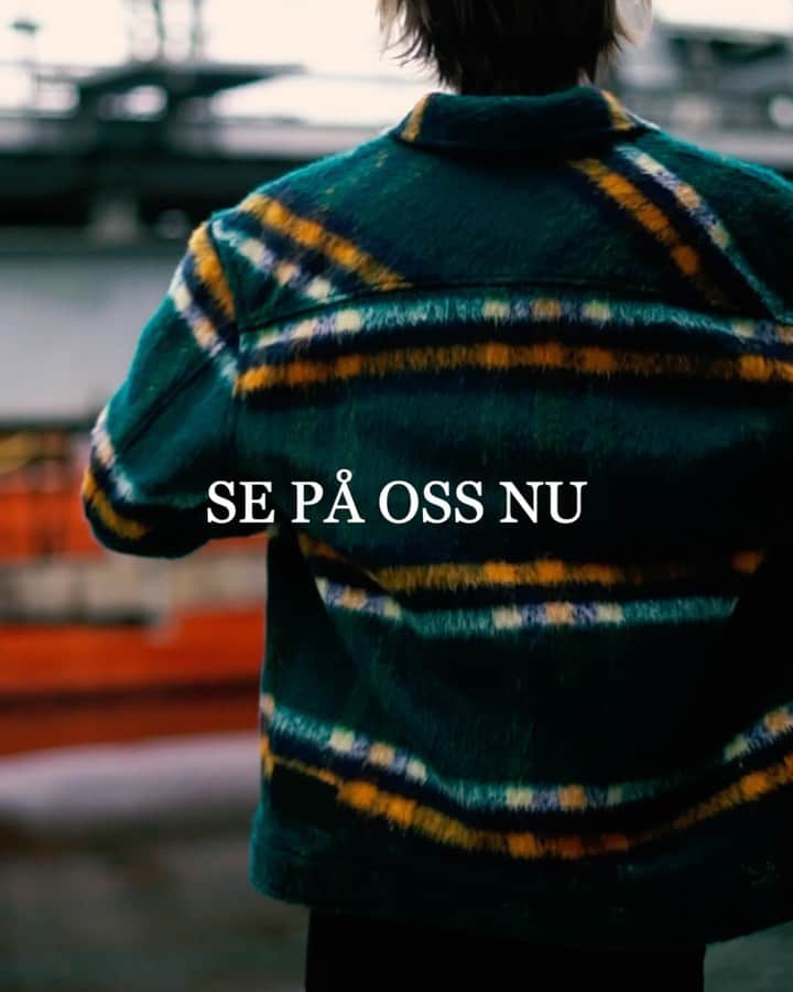 オスカー・エーネスタードのインスタグラム：「Nu finns musikvideon ute på min YT-kanal för ”Se På Oss Nu”. 🤗 Tack för att ni lyssnar o delar. Ha det fint 💕 Film: @robinkadir」