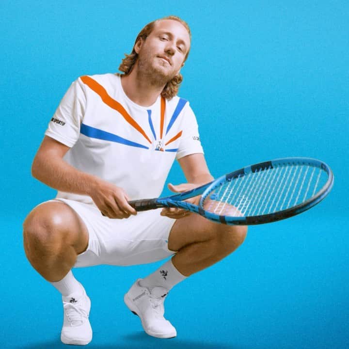 リュカ・プイユのインスタグラム：「My power is EXPLOSIVE POWER ⚡️ 🔵💪🏻 Have you tried it yet? 👀😁 #UnleashYourPower #PureDrive 🔥 @babolat」