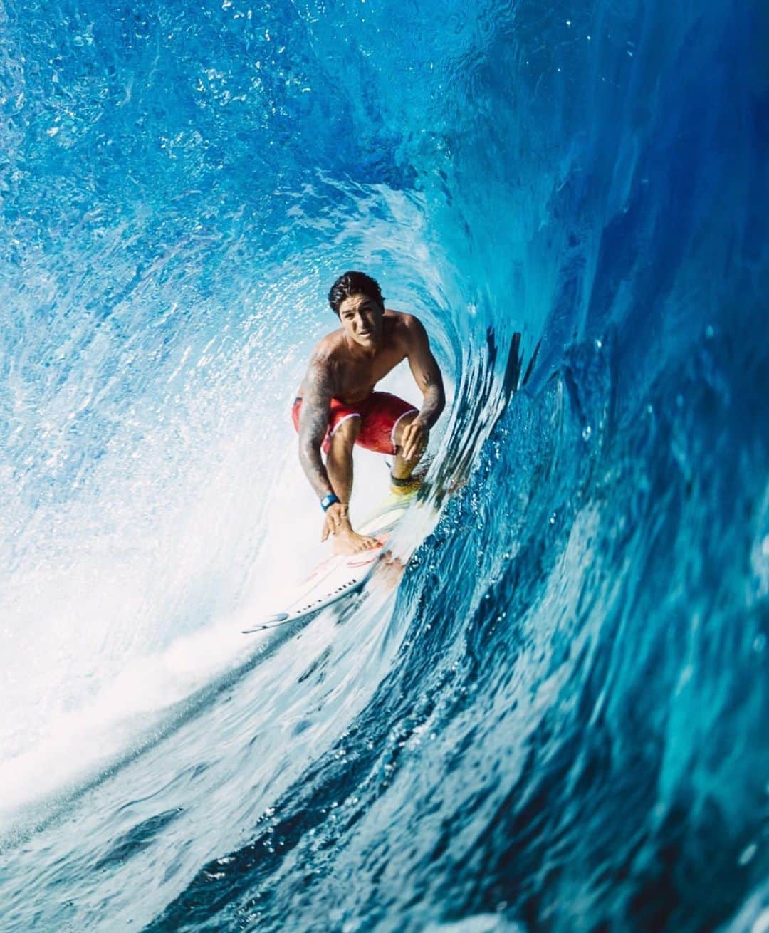 ガブリエル・メディーナのインスタグラム：「Blue room :) @ripcurl_brasil」
