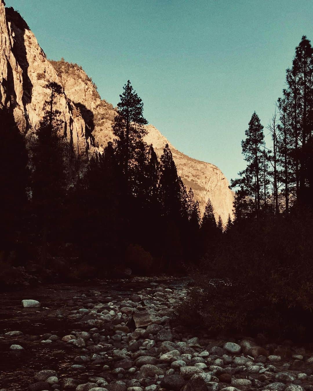 のインスタグラム：「I sat there and forgot and forgot, until what remained was the river that went by and I who watched... Eventually the watcher joined the river, and there was only one of us. I believe it was the river. Norman Maclean」