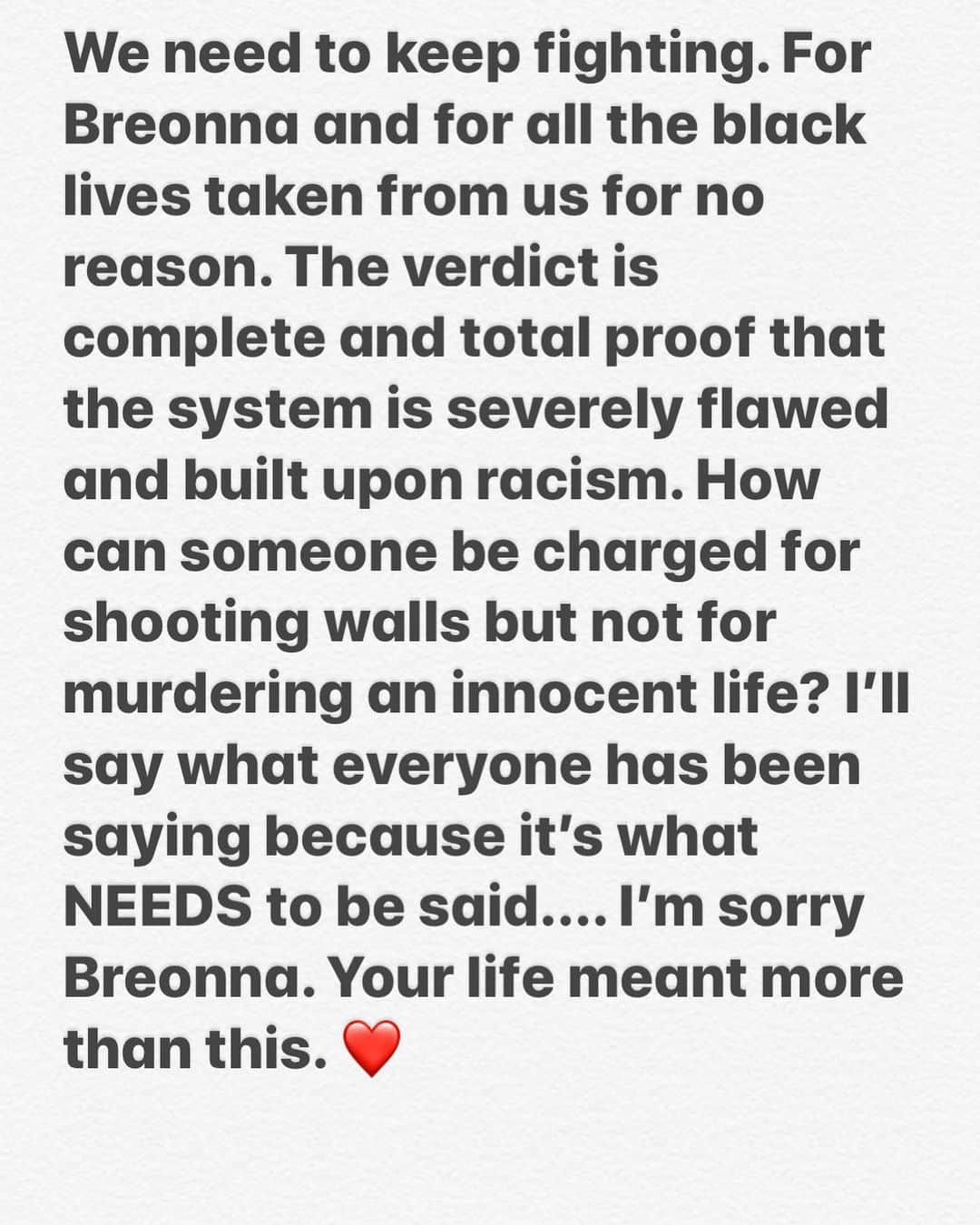 キャサディー・ポープのインスタグラム：「#blacklivesmatter #breonnataylor」