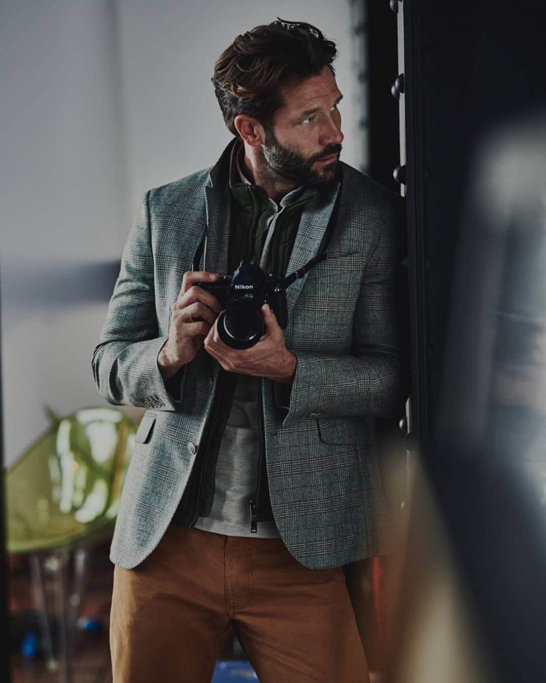 ハケットのインスタグラム：「New season layering, done right. Explore our new collection – which will instantly elevate your everyday look – by heading to the link in bio. #STAYHackett」