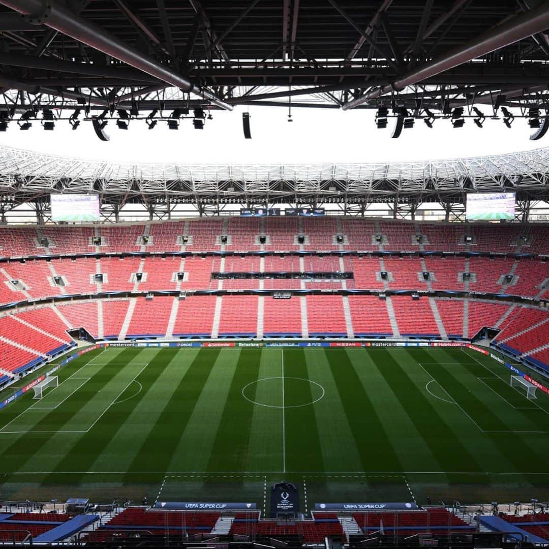 バイエルン・ミュンヘンさんのインスタグラム写真 - (バイエルン・ミュンヘンInstagram)「📍🏟 #SuperCup #packmas _________ #FCBayern #MiaSanMia #Uefa #Budapest #football #Fußball」9月25日 1時48分 - fcbayern