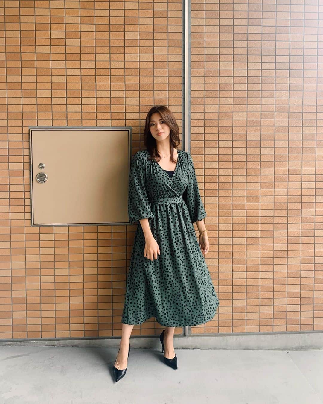 わちみなみのインスタグラム：「@saaageboutique のかわいいワンピース👗✨秋ですね〜！」