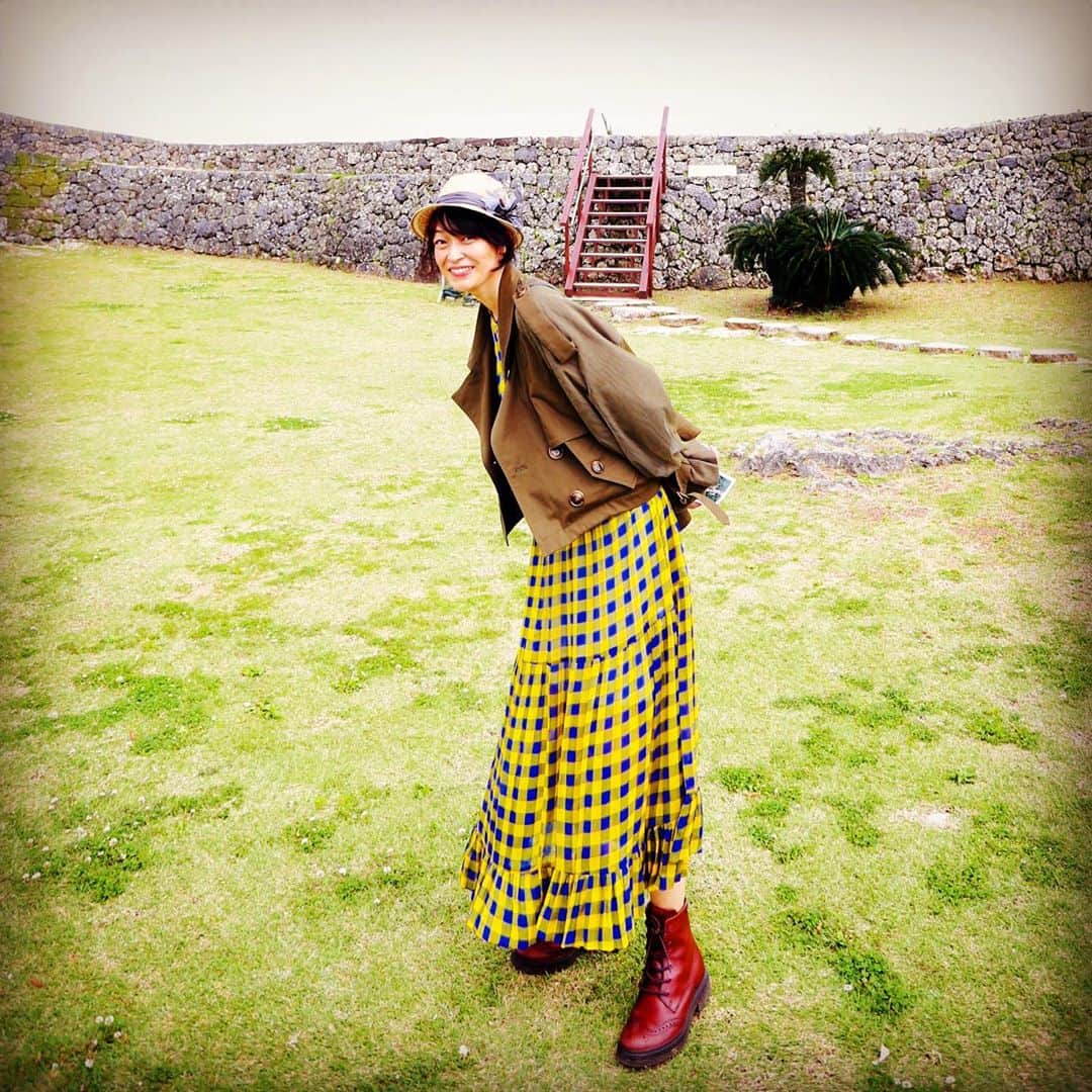 畑亜貴さんのインスタグラム写真 - (畑亜貴Instagram)「高い所に登ると腰が引けてしまう🥶 早く降りたいと思うのに懲りずにまた登りたがる病発症、というロケハンの思い出。 #akhtravelogue」9月25日 13時04分 - akihata.jp