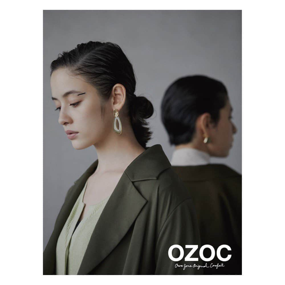 エトレンヌさんのインスタグラム写真 - (エトレンヌInstagram)「. ・琉花・  OZOC 2020 Autumn / Winter　AD  AD：内田佳秀 PH：尾身沙紀 HM：奥平正芳  #琉花 #内田佳秀 #尾身沙紀 #奥平正芳 @yoshihideuchida @omisakii @masayoshiokudaira @tokyodays_luka @ozoc_official #エトレンヌ #モデル #ozoc #etrenne #étrenne #model」9月25日 13時37分 - etrenne_official