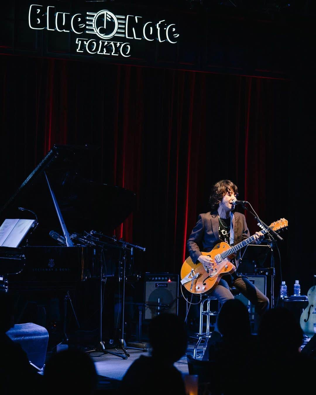 和田唱さんのインスタグラム写真 - (和田唱Instagram)「A Night at Blue Note TOKYO. 9.22.2020 （撮影　山本倫子）#和田唱 #bluenotetokyo #gretsch6120」9月25日 13時34分 - sho_wada_triceratops