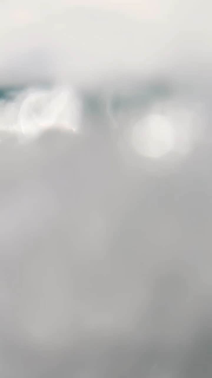 ローラ・エンバーのインスタグラム：「🤍 dreamy dreamy! vid - @victorcestari」