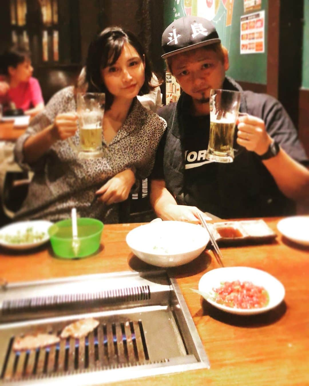 松野浩介さんのインスタグラム写真 - (松野浩介Instagram)「【184日目】 9月22日(火・祝) 焼肉ぅ。 連休ないままおわた。 #ぺーぺー親父のくそ日記2 #生後184日目 #0歳 #赤ちゃん #男の子 #父 #娘 #息子 #奥さん #松野家 #夫婦 #親子 #姉弟 #家族写真 #松野浩介 #森岡朋奈 #theだいじょぶズ #3月5日 #恵比寿 #リキッドルーム #ワンマン #ベイベー #独りベイベー #HOPE」9月25日 6時27分 - kosuke_matsuno