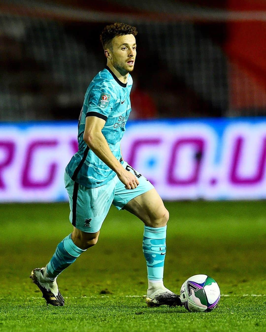 リヴァプールFCさんのインスタグラム写真 - (リヴァプールFCInstagram)「A debut for Diogo 🤩🔴 #LFC #LiverpoolFC #Liverpool #CarabaoCup」9月25日 6時36分 - liverpoolfc