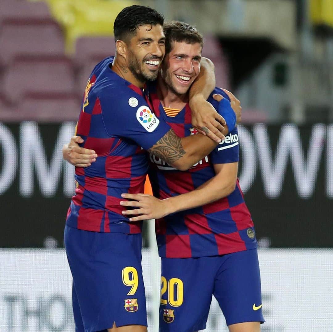 セルジ・ロベルトのインスタグラム：「Ha sido un honor compartir tantos buenos momentos contigo.  Desde el primer día hasta el último has sido un ejemplo.  Gracias por todo lo que nos has dado, por tus goles, por hacer historia y sobretodo por ser tan buena persona. Os deseo a ti y a tu familia lo mejor. Un fuerte abrazo!! @luissuarez9」