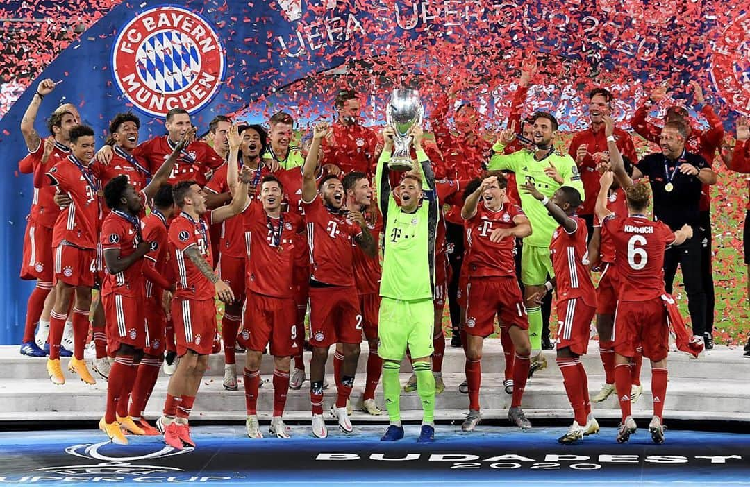 ベンジャマン・パヴァールさんのインスタグラム写真 - (ベンジャマン・パヴァールInstagram)「That SuperCup for that #SuperBayern 💥💥 🙌🏻🙌🏻#MiaSanChampions」9月25日 7時21分 - benpavard21