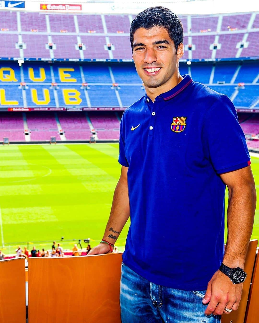 FCバルセロナさんのインスタグラム写真 - (FCバルセロナInstagram)「💙 L E G E N D ❤️ #9raciasLuis」9月25日 7時20分 - fcbarcelona