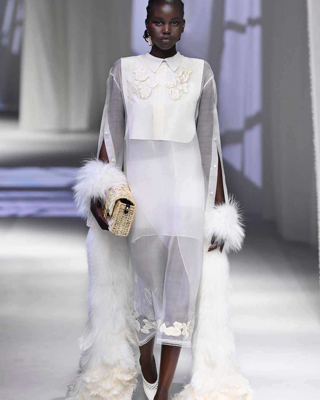 Saks Fifth Avenueのインスタグラム：「From pops of color to delicate fabrics, Creative Director @silviaventurinifendi brought whimsical grandeur to the @fendi #SS21 collection. #MFW #SaksStyle」
