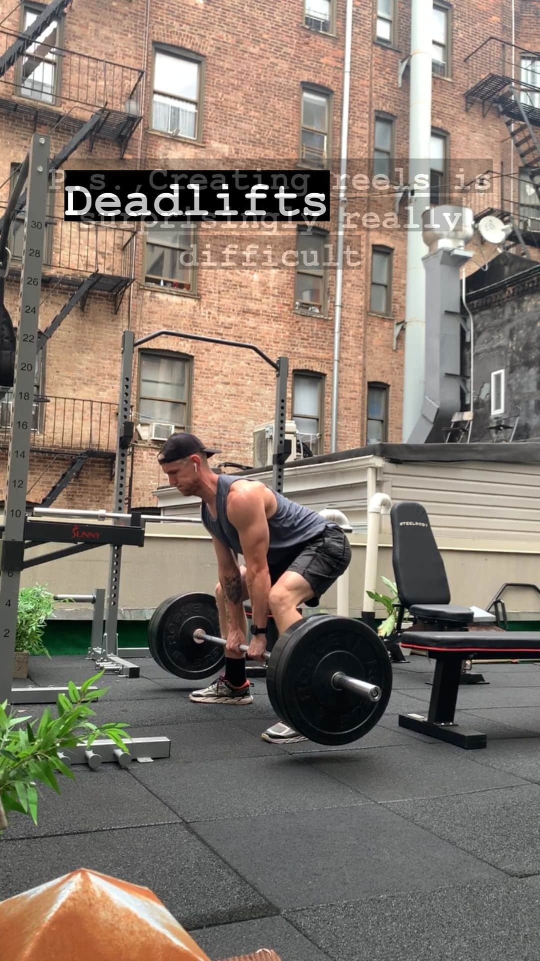 テイラー・ペンバートンのインスタグラム：「🔥 45 min Booty Back Shoulders & Core (🥇Reel )」
