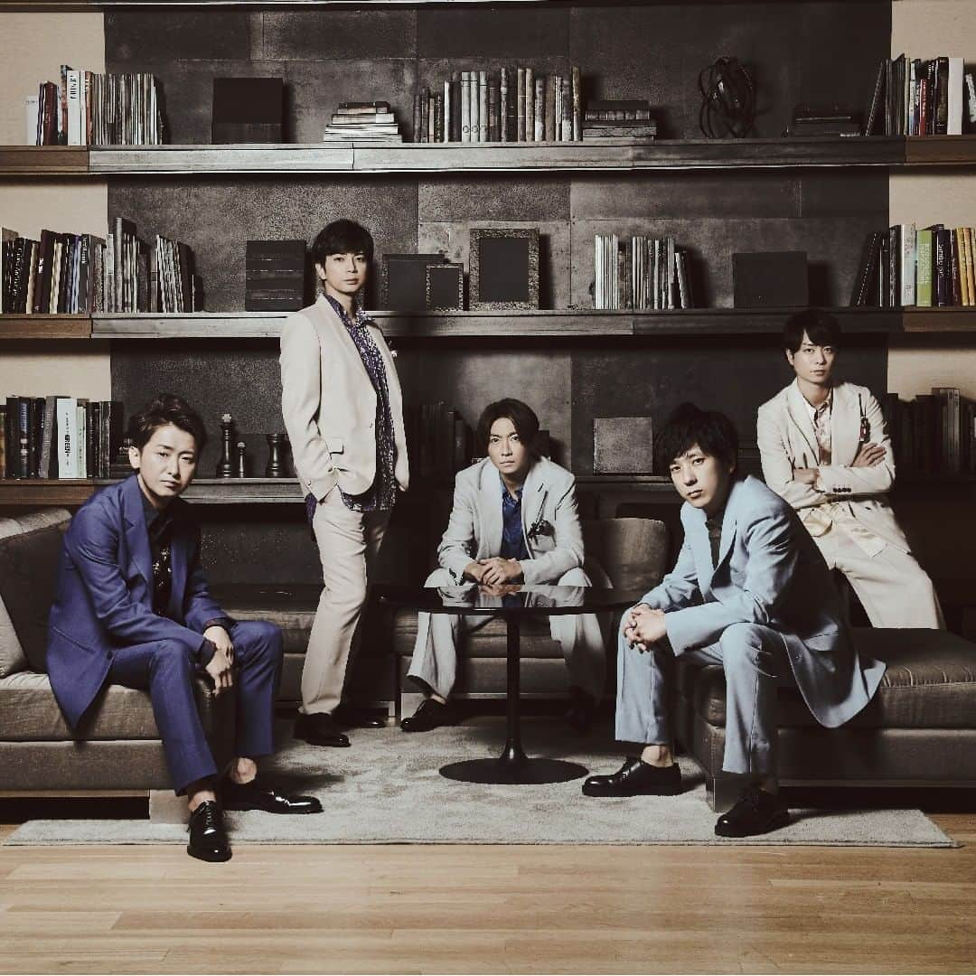 嵐（ARASHI）さんのインスタグラム写真 - (嵐（ARASHI）Instagram)「No matter the time #WheneverYouCall #嵐 #ARASHI」9月25日 9時00分 - arashi_5_official