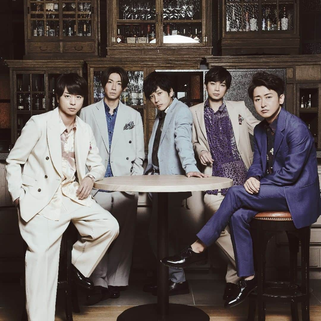 嵐（ARASHI）さんのインスタグラム写真 - (嵐（ARASHI）Instagram)「No matter the time #WheneverYouCall #嵐 #ARASHI」9月25日 9時00分 - arashi_5_official