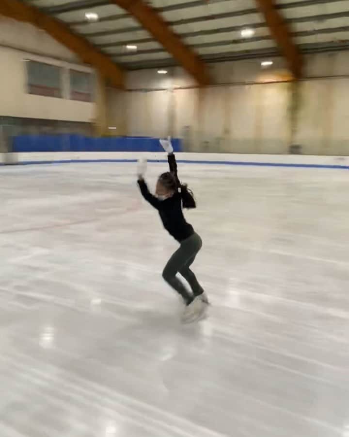 レベッカ・キムのインスタグラム：「Beautiful girl beautiful skating」