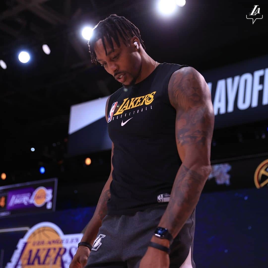 Los Angeles Lakersさんのインスタグラム写真 - (Los Angeles LakersInstagram)「Tonight's starting center: @dwighthoward」9月25日 9時30分 - lakers