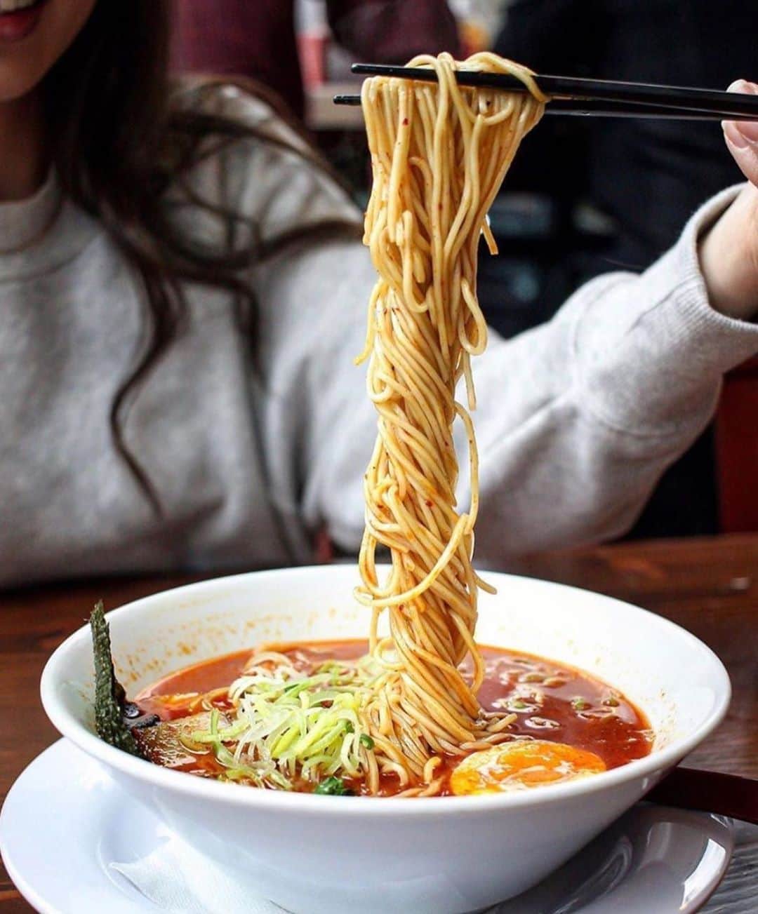 Portlandさんのインスタグラム写真 - (PortlandInstagram)「Oodles of Noodles! There’s nothing like a big bowl of Ramen to help you embrace this Fall weather.🍜 Tag your go-to ramen places! - 📷: @feedthepudge  📍: @marukinramen  #Portland #PortlandNW #PDX #Ramen #PDXEater #Fall」9月25日 10時13分 - portland
