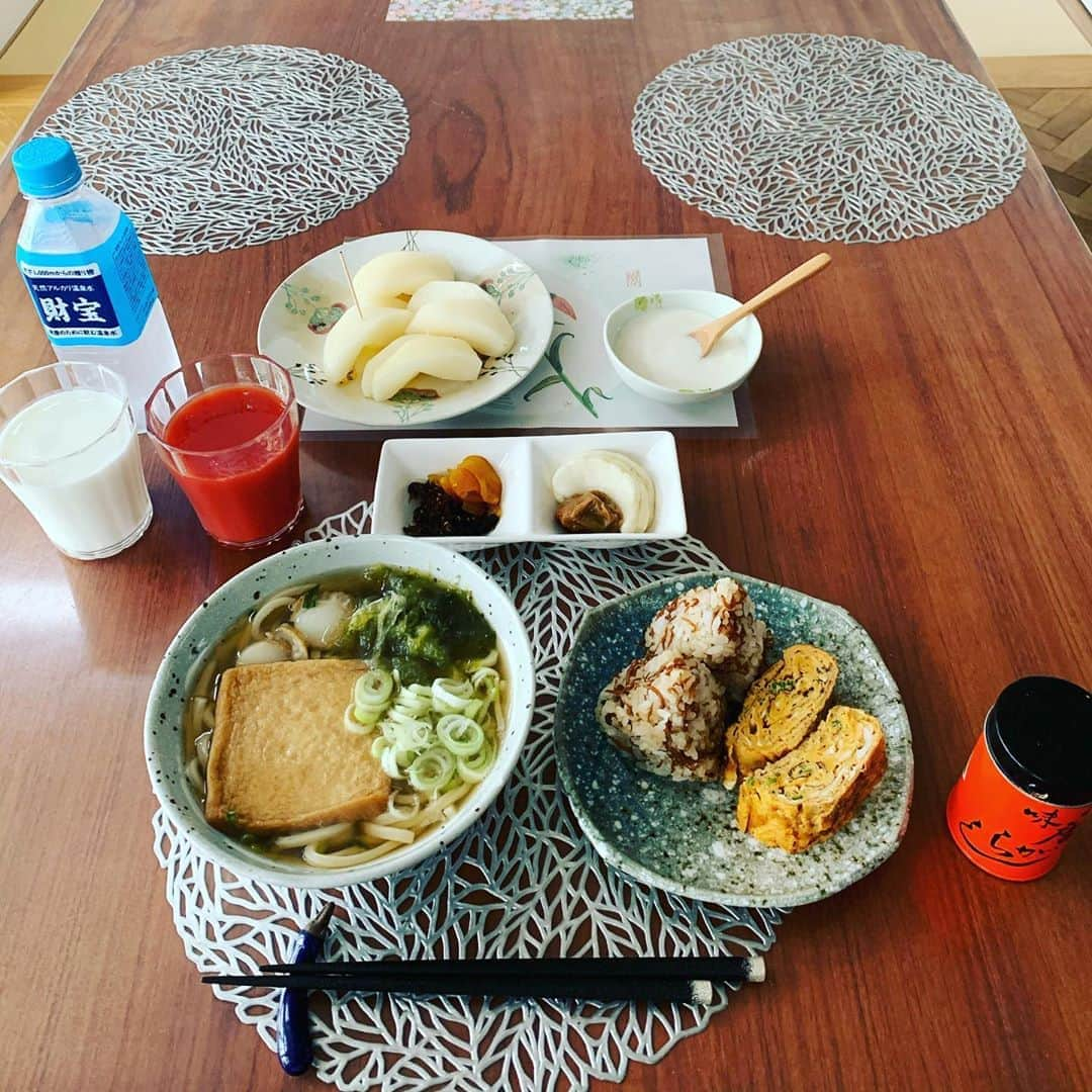 金村義明さんのインスタグラム写真 - (金村義明Instagram)「きつねうどん定食！ #アロン#トイプードルの姿をした孫#トイプードルの姿をした息子」9月25日 10時20分 - yoshiaki_kanemura