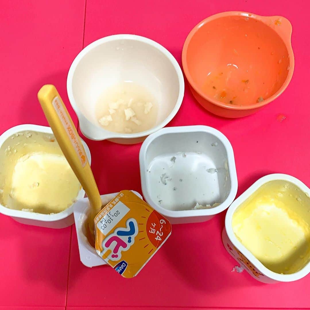 桜 稲垣早希さんのインスタグラム写真 - (桜 稲垣早希Instagram)「朝からモリモリ食べました😄だいぶ色んな種類食べられるようになったので作るのが楽しいです。あ、作ってると言っても今は市販の冷凍のものを組み合わせてるだけです。 #生後7ヶ月男の子 #離乳食 #市販 #コープ離乳食  #ライスシリアル #豆腐スープが大好物」9月25日 10時24分 - sakura_inagaki_saki