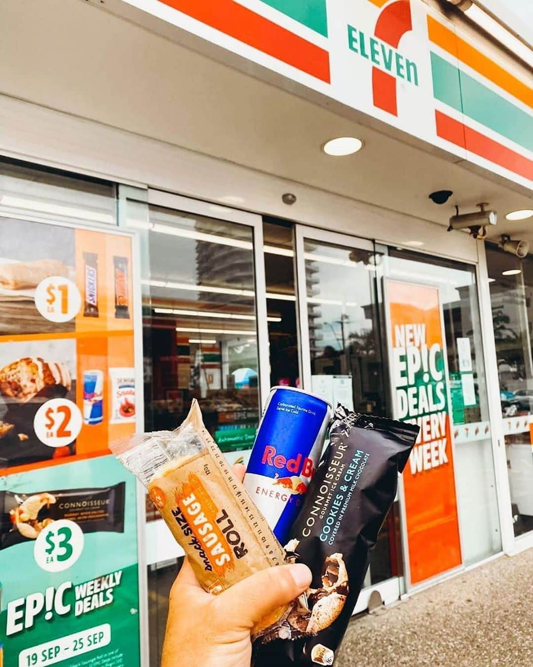 7-Eleven Australiaさんのインスタグラム写真 - (7-Eleven AustraliaInstagram)「What do we want? EPIC DEALS ✨ When do we want them? NOW 📢  Today is your last chance to grab Week 1 EPIC Deals. But don’t worry, we’ll have fresh $1, $2 and $3 deals available from tomorrow. Stay tuned to our stories to find out what they are. 😎 #7ElevenAus  📸 @food.appreciation」9月25日 10時43分 - 7elevenaus
