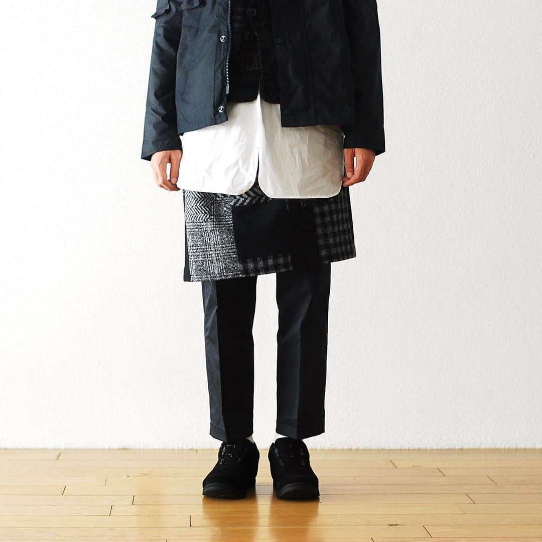 wonder_mountain_irieさんのインスタグラム写真 - (wonder_mountain_irieInstagram)「［WM別注］#20AW Engineered Garments / エンジニアードガーメンツ “Button Shawl – Knit Patchwork” ￥18,700- _ 〈online store / @digital_mountain〉 https://www.digital-mountain.net/shopdetail/000000012361/ _ 【オンラインストア#DigitalMountain へのご注文】 *24時間受付 *15時までのご注文で即日発送 *1万円以上ご購入で、送料無料 tel：084-973-8204 _ We can send your order overseas. Accepted payment method is by PayPal or credit card only. (AMEX is not accepted)  Ordering procedure details can be found here. >>http://www.digital-mountain.net/html/page56.html  _ #NEPENTHES #EngineeredGarments #ネペンテス #エンジニアードガーメンツ _ 本店：#WonderMountain  blog>> http://wm.digital-mountain.info _ 〒720-0044  広島県福山市笠岡町4-18  JR 「#福山駅」より徒歩10分 #ワンダーマウンテン #japan #hiroshima #福山 #福山市 #尾道 #倉敷 #鞆の浦 近く _ 系列店：@hacbywondermountain _」9月25日 11時58分 - wonder_mountain_
