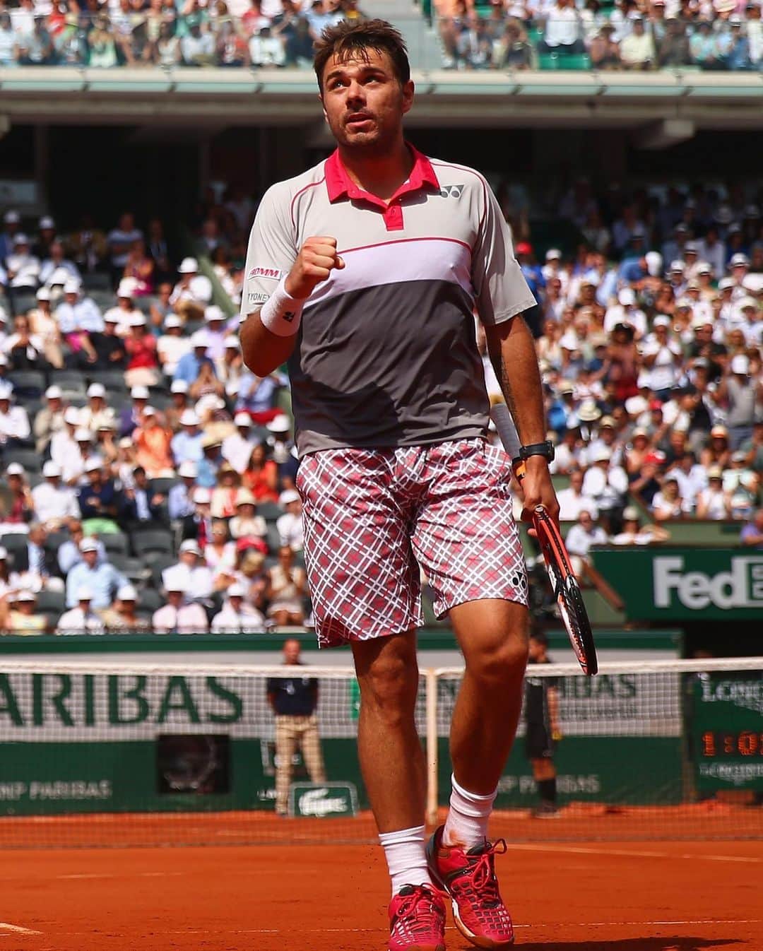 ATP World Tourさんのインスタグラム写真 - (ATP World TourInstagram)「Stan’s 2015 @rolandgarros shorts: 👍 or 👎? (Swipe if you need a refresher 🤣)」9月25日 22時58分 - atptour