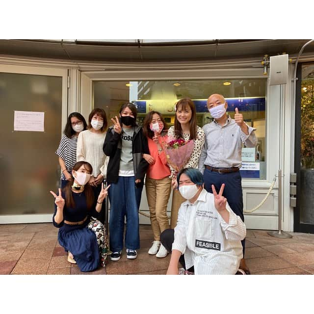 三島ゆかりさんのインスタグラム写真 - (三島ゆかりInstagram)「本日もウメダFM Be Happy! 789『Be Travel!』聴いてくださった皆様ありがとうございました💗📻 オープニングナンバーは私の大好きなアーティストから2曲🎵 #椎名林檎 『りんごのうた』 #chemistry 『キミがいる』 おすすめ世界遺産は、ラストなので私が死ぬまでに絶対行きたい世界遺産を4カ所どーんとご紹介しました✈️ エジプトのギザの三大ピラミッドとアブ・シンベル神殿🇪🇬そしてペルーのナスカの地上絵とマチュピチュ🇵🇪コロナが終息し、海外旅行が行けるようになったら行きたいです❣️ DJゆかりんごの洋楽セレクトは⬇️ #edsheeran 『shape of you』 #markronson feat. #brunomars 『uptown funk』 #jessiej #arianagrande #nickyminaj 『BANG BANG』 そして今週のメッセージテーマ『感謝』 ラジオ局への感謝、リスナーの皆さんへの感謝を述べさせて頂き、頂いたメッセージもご紹介しました💌たくさんのお疲れ様や正直寂しいとか、ラジオを聴くキッカケを与えてくれたと言ってもらえて本当に嬉しかったです🥺✨ DJゆかりんごセレクトは今かけたい曲を3曲🎶 #radwimps 『me me she』 #サザンオールスターズ 『旅姿六人衆』 #いきものがかり 『ありがとう』 トラフィックリポート、ハービスプラザ、プラザエントの情報もお届け👍 エンディング曲は、今日が最後の生放送ということで、またどこかでお会いしましょうとの意味を込めて❤️❤️ #ゆず 『また会える日まで』 1年半ありがとうございました😭また次の投稿で深く感謝を綴りたいと思います💖🙇‍♀️ https://www.be-happy789.com  #radio #osaka #umeda #ウメダfmbehappy789 #生放送 #三島ゆかり #ゆかりんご #ラジオ #世界遺産 #エジプト #ピラミッド #ペルー #ナスカの地上絵 #マチュピチュ #旅行 #music #follow」9月25日 21時31分 - apple340