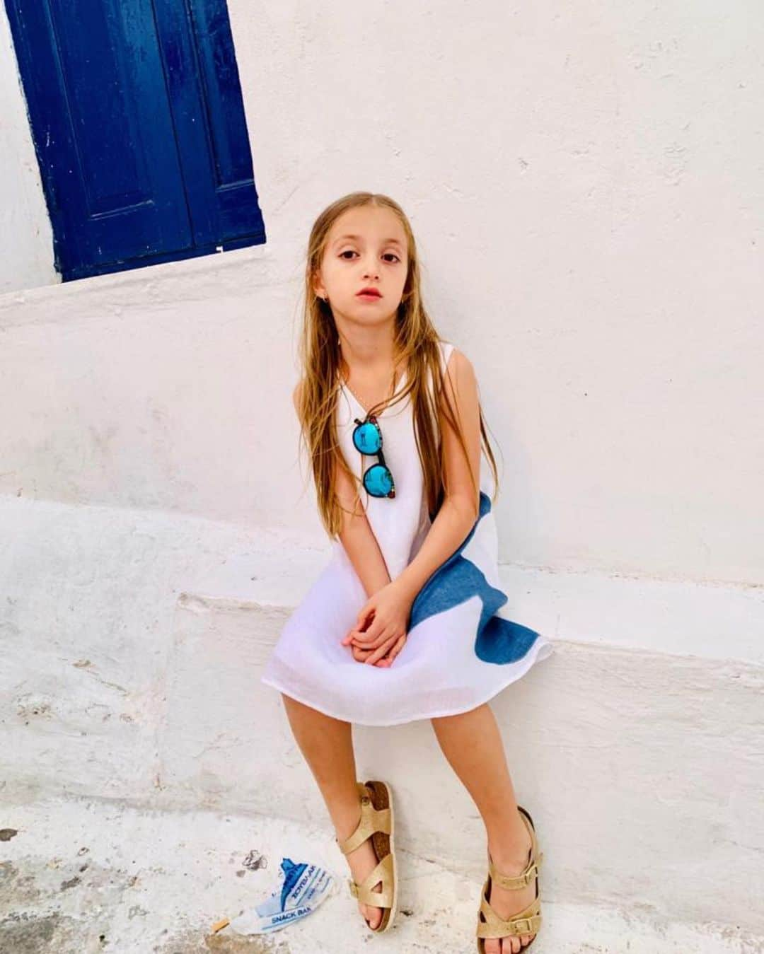 アンジェリカさんのインスタグラム写真 - (アンジェリカInstagram)「Minha menina ... minha Eva ...meu sol fazendo 8 anos 🌟, sonhei a noite toda que estava grávida , acho que um jeito que meu inconsciente encontrou de me lembrar esse momento mágico que vivi com você dentro de mim minha filha 🙏🏻 , com sua alegria , luz , generosidade , carinho e amor ❤️ , escolher fotos suas... falar de vc...fico sempre emocionada ! Rindo , chorando e sentindo a vida pulsar ! Muita gratidão por ser sua mãe 🙏🏻 estarei sempre aqui pra você e por você ❤️ te amo #viva #gratidão #EvaBday #minhapequenaEva」9月25日 21時49分 - angelicaksy