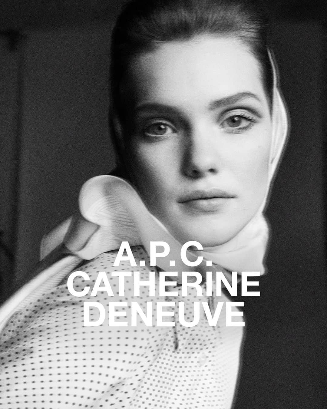 アーペーセーのインスタグラム：「A.P.C. Catherine Deneuve Interaction #7 ⠀ ⠀ A.P.C. gave Catherine Deneuve total creative freedom and access to its workshop and fabrics, inviting her to express her vision of chic, touched with whimsy.⠀ ⠀ Launching September 28th 2020.⠀ ⠀ Photography: @karimsadli ⠀ Artistic direction and styling: @suzannekoller  ⠀ #APC #APCxCatherineDeneuve #CatherineDeneuve #Interaction7 #APCFW20⠀」