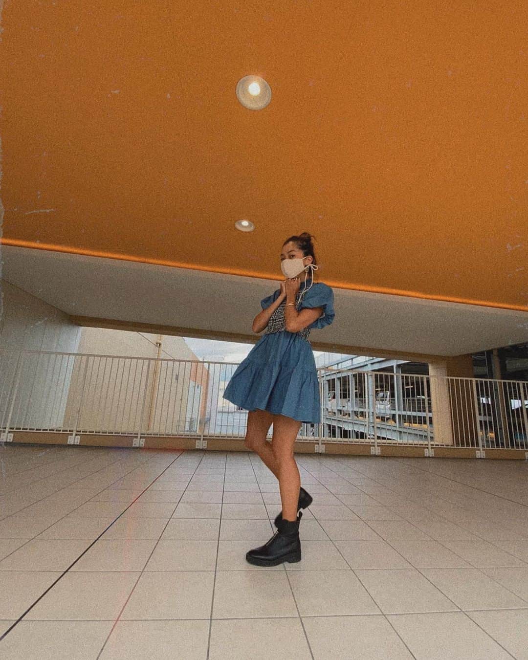堀舞紀さんのインスタグラム写真 - (堀舞紀Instagram)「🚀🚀🚀 . . . . 雨のち晴れ。 . . . そんな空の方が グッときます。 🖖🏾 . . . #fashion #母親服装 #空模様」9月25日 22時02分 - mainohori
